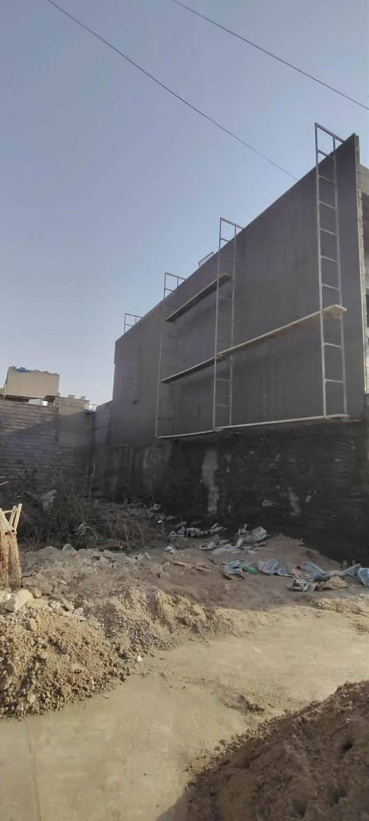 سكلات لبخ تعليك للبيع ست امتار ارتفاع.  و4 امتار ارتفاع  سكلتين. ***********
