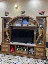 ميز بلازمه للبيع السعر 200للبيع وبي مجاب  للاستفسار 07854249401