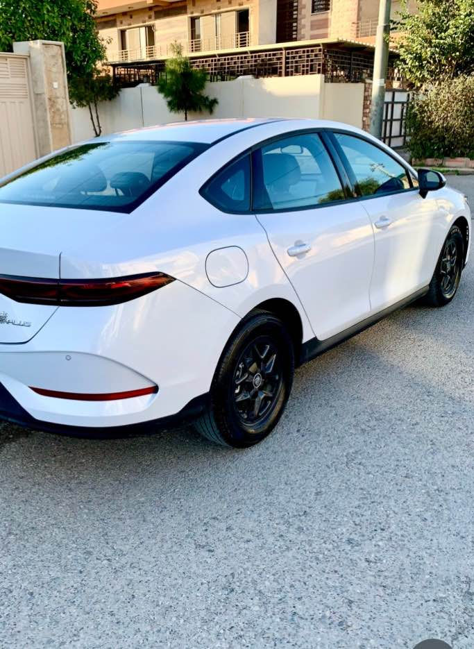 بی وای دی کیون پلەس مودیل 2025

یەک ساڵ زەمان ⁉️⁉️⁉️
سفر  km رە   💥💥💥
لە 28 / 3 / 2026 دوو رۆژ پێش جەژن رەقم شکاوە
دەعامی لۆ دەعامی نوقتەی نییە بەشەرت 💥
بەکار نەهاتووە تەنها رەقەمی شکاوە ❓❓❓

سعری ( 109 ) 💰وەرەقە خلاس دەبی
📞کۆرەک واطس اپ لەسەر رەقەم 👇
0750 483 86 09
عنوان هەولیر أربيل, العراق
