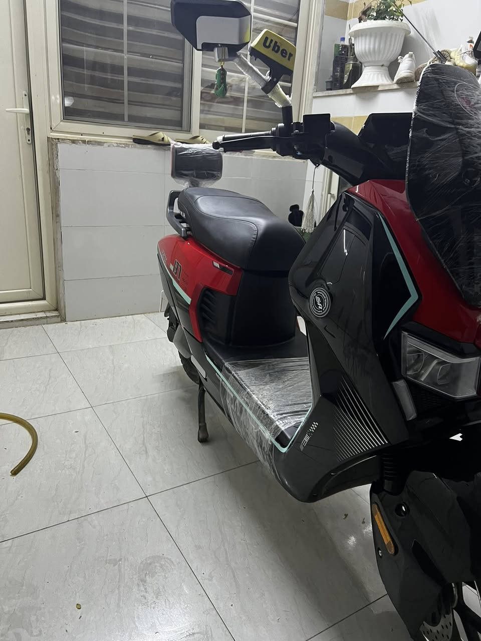 سلام عليكم 
دراجه من شركة سيزر 
دراجه صارلي اقل من شهرين لمن اخذتها 
دراجه نضيفه 100‎%‎
بطارياتها بعدهن بل جيس 6 بطاريات مصطره يعني دبل العاديات دراجه بيها بلوتوث لايت عالي ناصي لايك مال لكزز عالي كلش وقوي زنون بي سويجين وبصمتين دراجه كلش حلوه وكلش نضيفه  ملف 2000W دراجه 3 سرع السرعه الحقيقيه 80 السعر خاص. وبيها نضام R ونضام P


**إذا كنت صاحب هذا الإعلان وتريد حذفه لأي سبب، رجاءا أرسل رسالة إلى الدعم الفني**