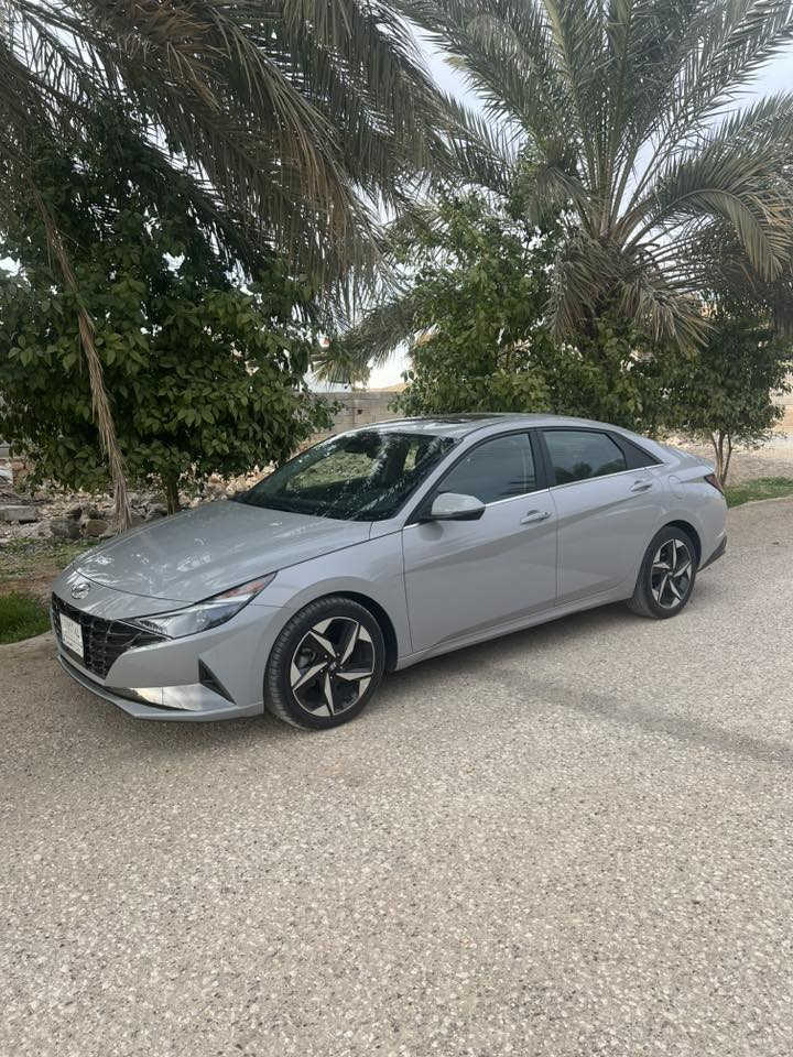 السلام عليكم 
النترا موديل ٢٠٢٣
السيارة فول موصفات واحد على واحد 
بصمه 
فتحه 
تشغيل عن بعد 
شاشة كبيرة دجتل 
تحكم استيرن جهتين 
كرسي كهرباء 
بصمة أبواب 
صندوق ذكي 
بصمة صندوق 
اشاير مري جانبيه 

السيارة فول الفول 
ضرر السيارة بنيد و جاملغ خلفي 

حاب تعرف تفاصيل السيارة اكثر اتصال على الرقم التالي 👇
‏***********
