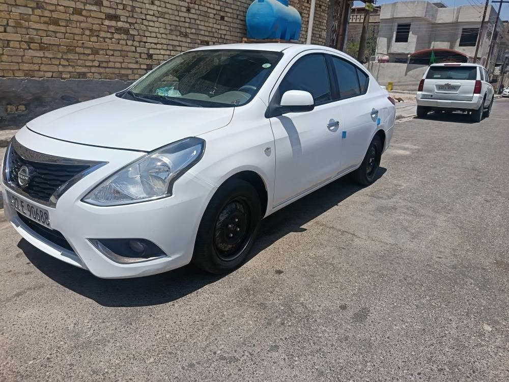 نيسان صني هندي مديل 24 ماشيه ٥٥ الف سياره جديده بيه بارد مكانين سعر ١١٢ رقمي *********** البصرة, العراق
