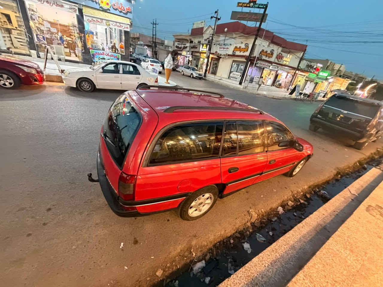 السلام عليكم
اوميكا استيشن 94 فول مواصفات محرك 4 تحويل شرط تبريد شغال
صبغ دوائر بيها فقط
السعر 40 وبيها مجال
عنوان موصل ايسر
***********
***********
@الجميع
