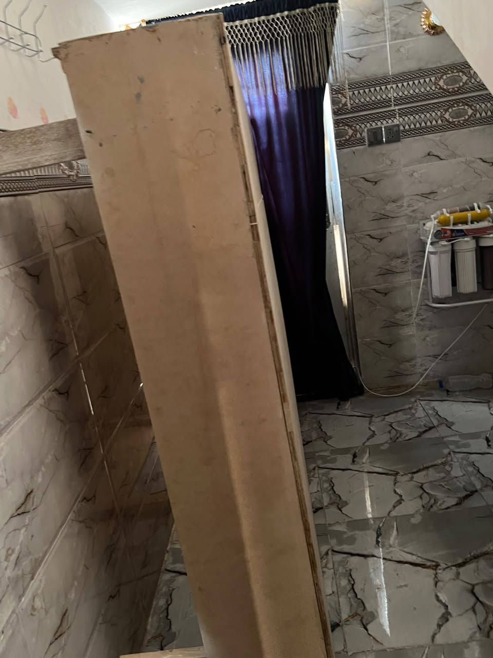سلام عليكم  هاي  غرفة جديد  مامستخدمه شي قليل   سعره مليونين  و250.  مابيه كلشي  ملكيه حطاطه  خشب نظيف  اتصال  ع هاذا  رقم  ***********  رجاءً بس شراي يتصل

