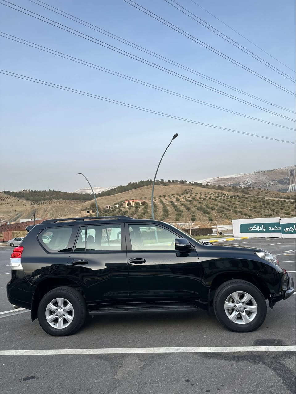 پرادۆ مۆدێل ٢٠١٢ بێ بۆیاخ بێ سارد بێ شوخت دەعامیەکانیشی بە شەرت ٩٠ هەزار حەقیقی رۆشتوە لە سفر سفر شەریکە چۆنە ئاوا ماوەتەوە هەموو گیانی بە شەرت سەنەوی تازەیە گێڕ و مەکینە و کارەبای و تەقە و رەقە بە شەرت ٢٥٠ مەسرەف ٢٠٠$ ببرە
٢٦٠ وەرەقە و معامەلە لە سلێمانیە. 
*********** السليمانية, العراق
