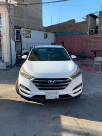 توسان 2017 خليجي ماشيه 150km موصفات  الاعتياديه كير ومحرك كفاله عامه  ...