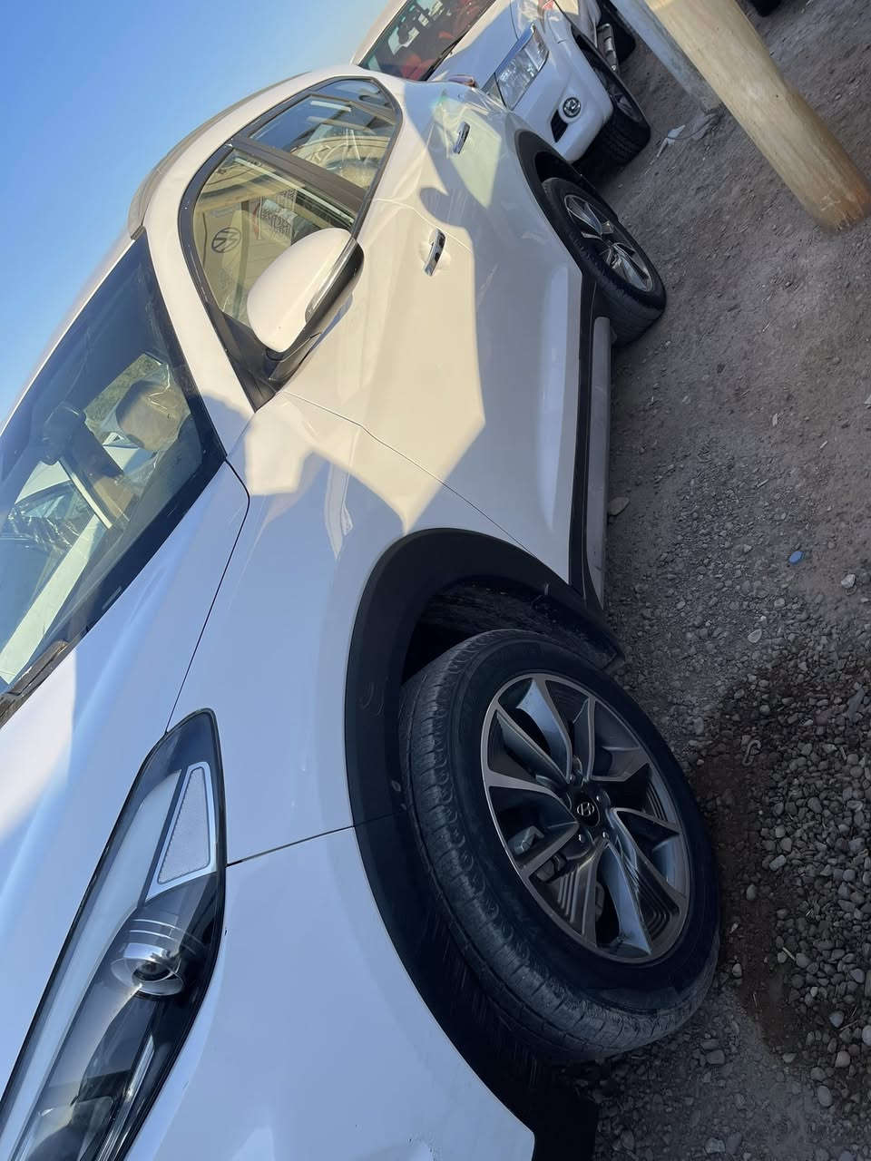 السلام عليكم 
توسان ٢٠١٨ 
رقم ديالى 
السياره بيه شويه بارد مثل ما موضح بالسونار 
سعره ١٦٨ وبيه شويه مجال 
كفاله محرك وكير 
*********** 
العنوان ديالى ناحيه جديده الشط
