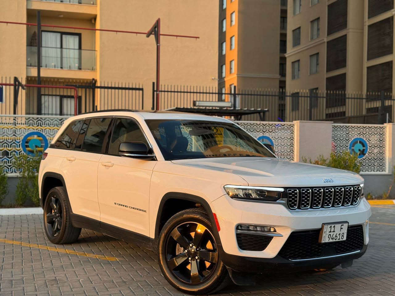 السلام عليكم 

جيب 2024 لمتد هايبرد ٣ انظمة 

فول مواصفات للاخير 

ماشية 30 الف 

3 قطع صبغ  جاملغ وبنيد وباب ورة السايق صبغ

مكاني بغداد حي الجهاد 

السعر 218  قفل قفل قفل 

***********ر اذا مو شراي رجاءا لا تخابرني بغداد, العراق
