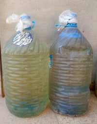 قارورتين نفط • نضيف • من العام