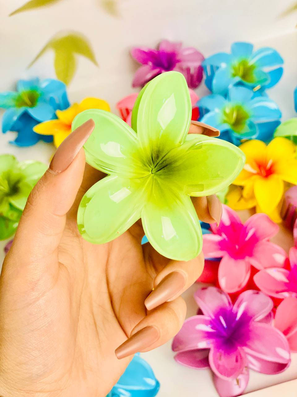 قراصة شعر بتصميم وردة 🤩🤩

قراصة شي إن الترند 🌺🌺

إضافة بسيطة لكن تعطيك لمسة جمال وأناقة للشعر 😍
بتصميم ناعم يثبت الشعر ويعطي تسريحة مرتبة بكل سهولة 🙈

السعر الف دينار للحجم الكبير 

#فولو #اكسبلورexplore #اكسبلور_فولو #مشاريع #إكسبلورر #اكسبلور_explored_جديد_اكسبلورر_2021_اكسبلور_2023_قناة_هاشتاك_على_تلي_qigs7


**إذا كنت صاحب هذا الإعلان وتريد حذفه لأي سبب، رجاءا أرسل رسالة إلى الدعم الفني**