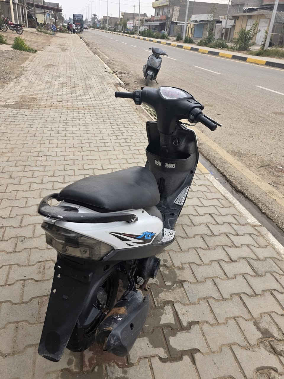 السلام عليكم دراجة ماكس عدلة كامله مابيها نقص شلعه معدل كهربائيات كله شغال دراجه أحله من صور للبيع سعر ٥٥٠ وبيها مجال مكاني ديالى تقاطع قدس ***********
