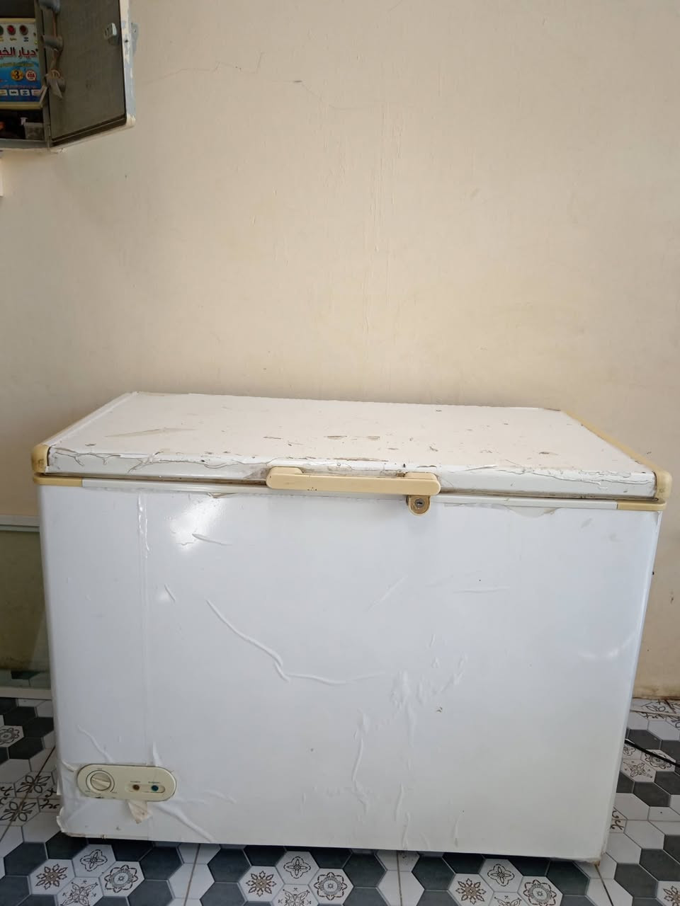 غراض منزلية للبيع....
طبلات +ثلاجة +مجمدة،.

***********
