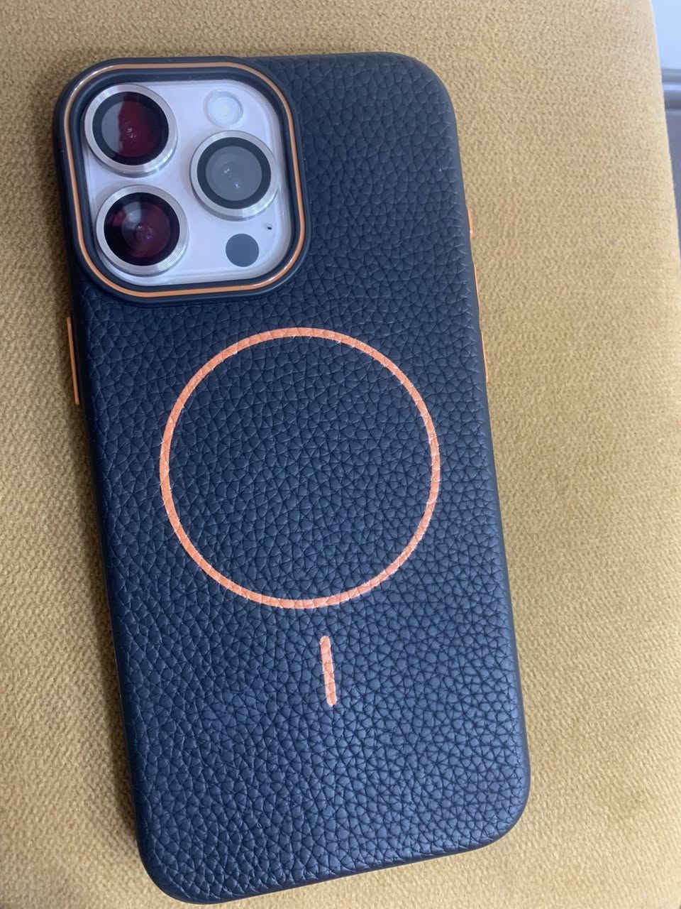 سلام عليكم ايفون ١٦ كوبي جديد طبق الأصل سعره ١٧٥ أو مراوس مكاني زبير ***********
