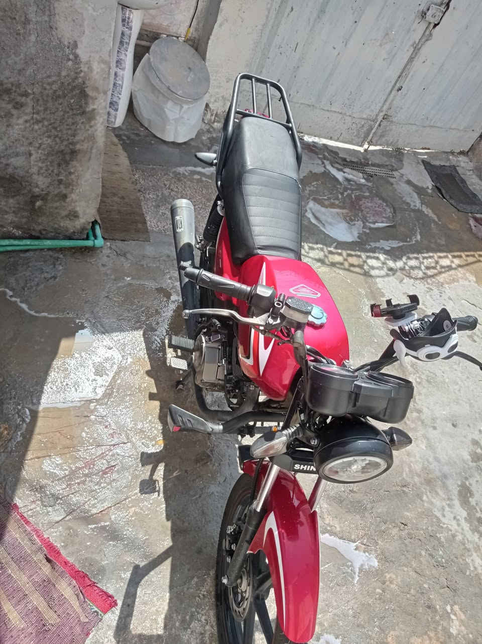 سلام عليكم
دراجة شاينينغ التي لاتعرف جلبة مال شارع تحتاج بس بس واحد يشتغل بيها 
اوراق كامله اصولي 
وياهه ستاند موبايل  وصندوك هديه مني 
متواجد واتساب  او على الخاص 
***********
