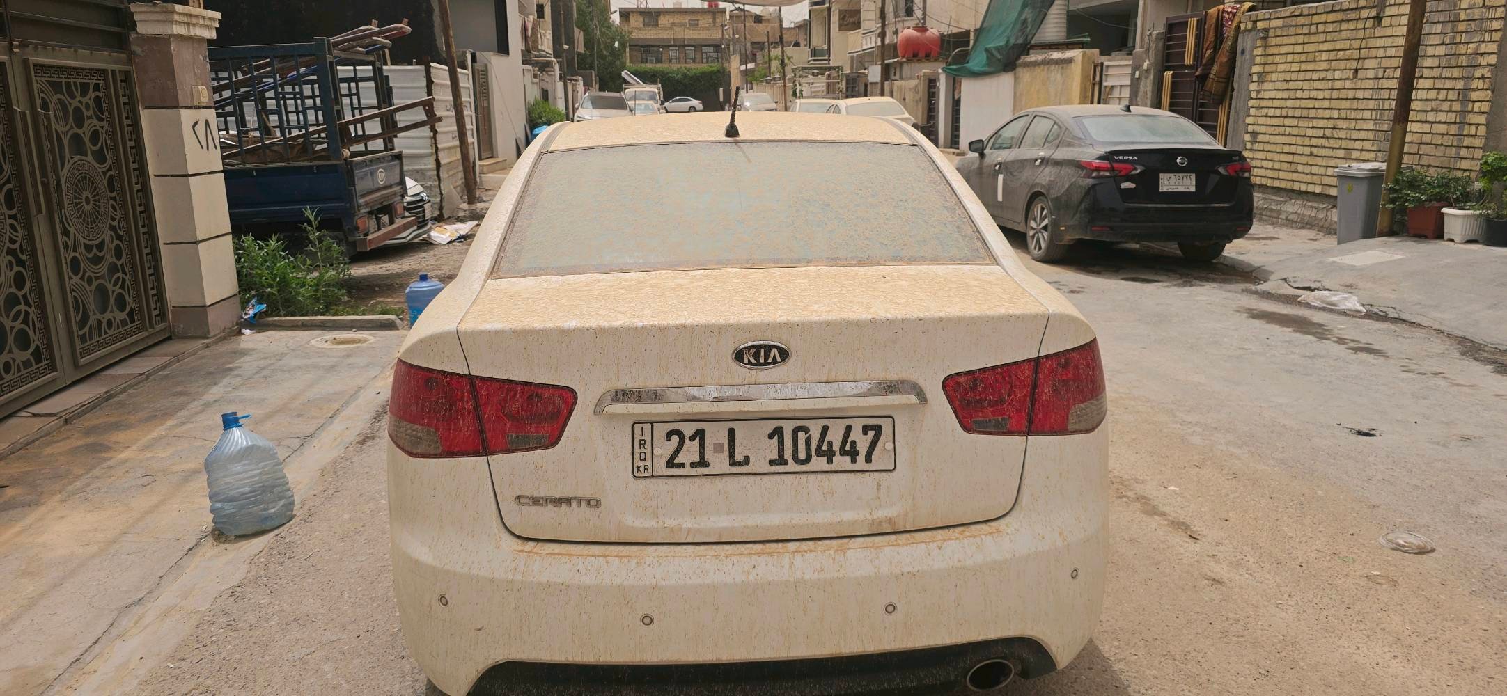 سيراتو ١١ فول بيها نص باب رش وبيها باردات  فقط رقم جديد سنويه نافذه شمالي ١٠٠$ وبيها مجال 
بغداد دورة ***********