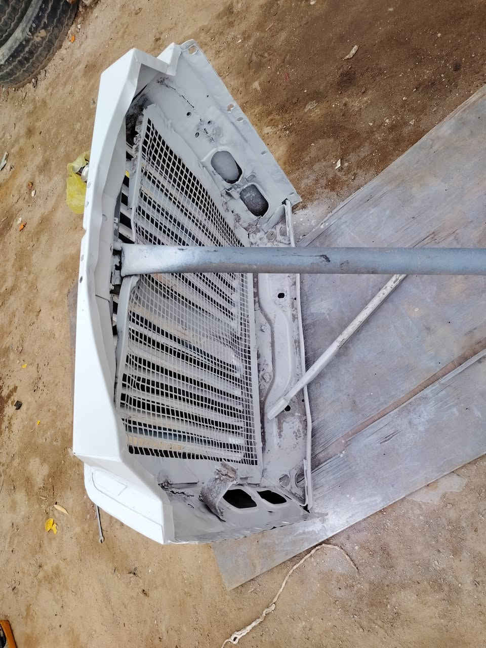 لبيع بجم سكانيا 111 نضيف ع شرط مكاني بالنجف الاستفسار *********** سعر ١٥٠
