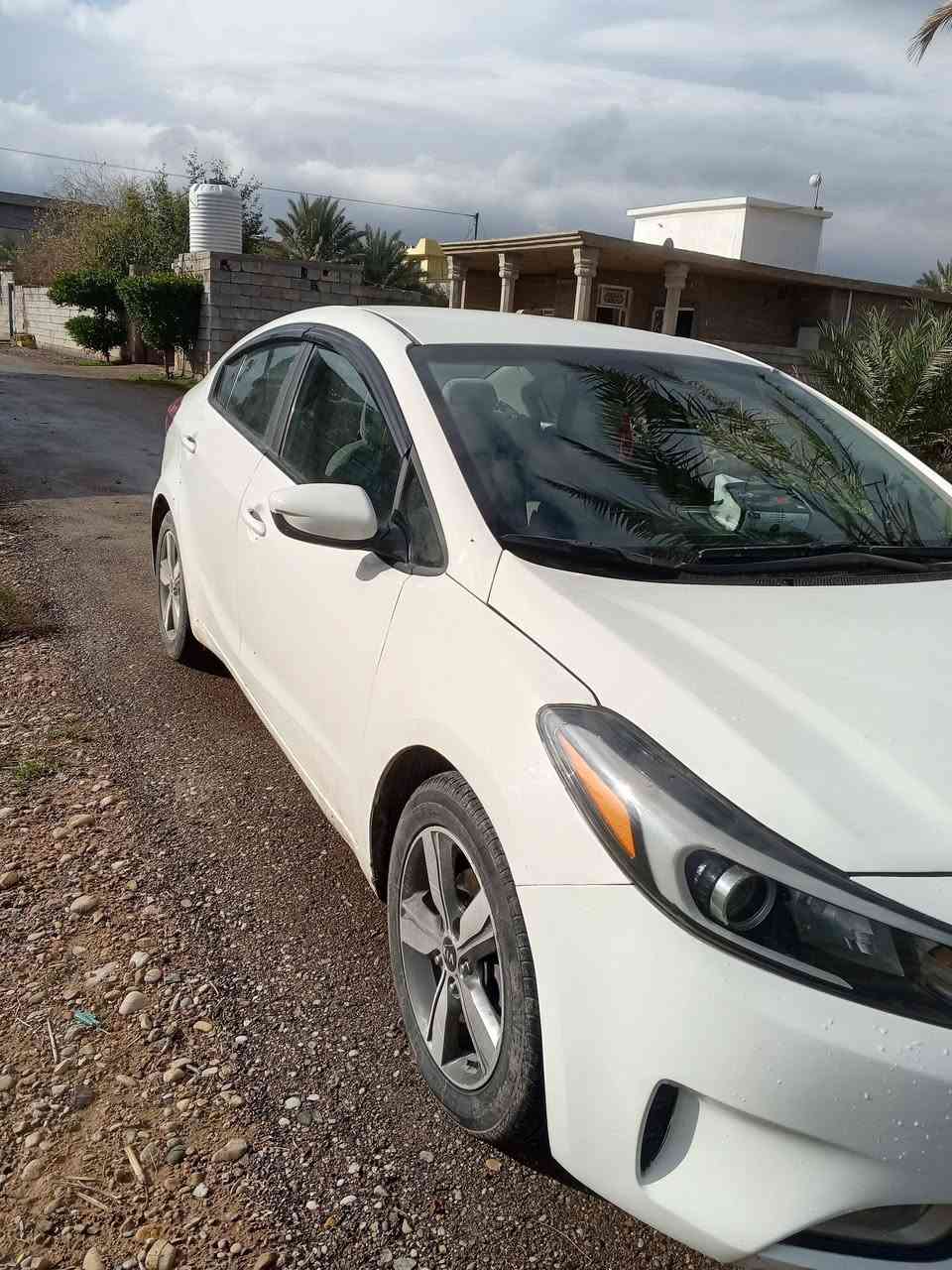 السلام عليكم فورتي 17 البيع رقم ديالى شرط التحويل سيارة خير من الله كير ومحرك كفاله سيارة فول مواصفات من عده البصمه والفتحه سيارة مال جناي بدون داخل وبدون تبديل بس الموضح بل سونار السعر خاص مكاني ديالى ورد مريكي الخالص ***********
