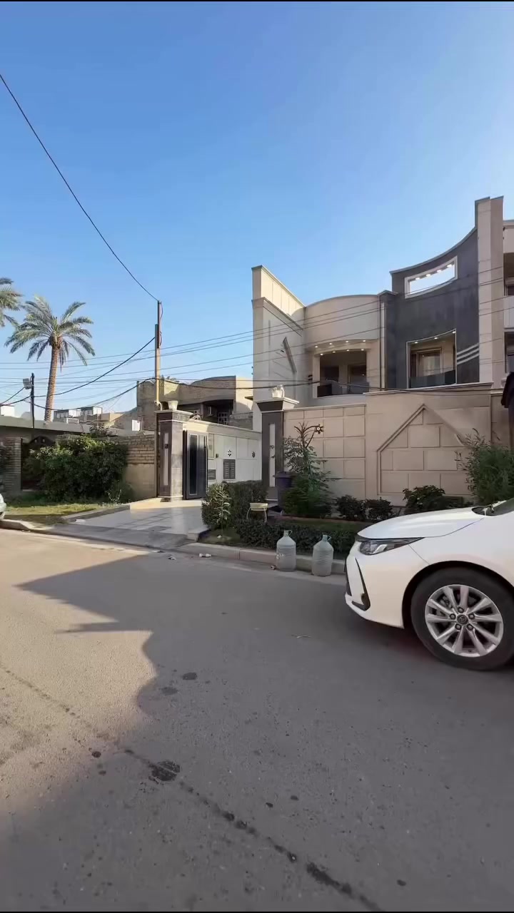 عقارات-الخضراء - نسعى - دومآ- نحو- الافضل 

#اعلان رقم ((1065))

💢سند. مفروز 💢

#دار للبيع في منطقة السيدية مربع  الاقتصاديين شارع 15 متر 

#مساحة :333 متر  واجهة :8.33 م 
#المحتويات : 6  غرف نوم  أسويت صالة استقبال هول داخلي مطبخ حديقه كراج 

#السعر :اكتب رقم(( 1))

# للأ ستفسار 
مراسلة الصفحة على # الفيس بوك 
عقارات -الخضراء - في السيدية
# او الاتصال على الرقم
☎️***********☎️ 
#او مراجعة مكتب الخضراء 
في السيدية شارع العلوة مقابل قاعه ريتاج للمناسبات
