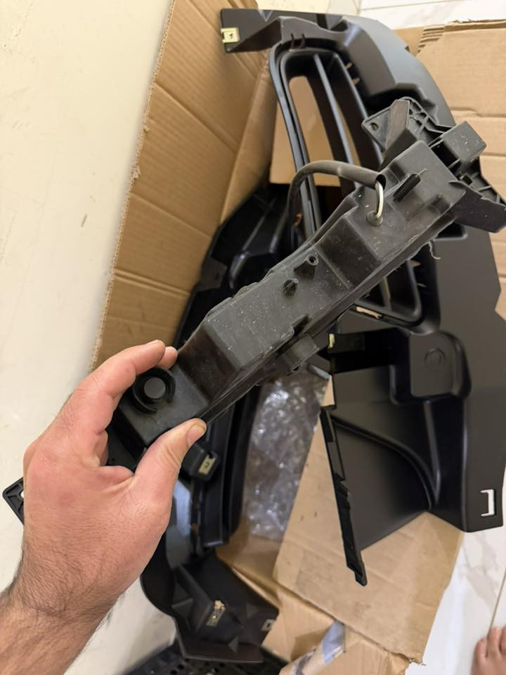 السلام عليكم
براجكتورات دعامية كشافات (كوبي) مع القواعد كاملة للبيع
جارجر sxt  استخدام  اقل الاسبوعين  
سبب البيع تحديث
مكاني بغداد حي الجامعة 
*********** 
توصيل متوفر 
السعر 75 الف
