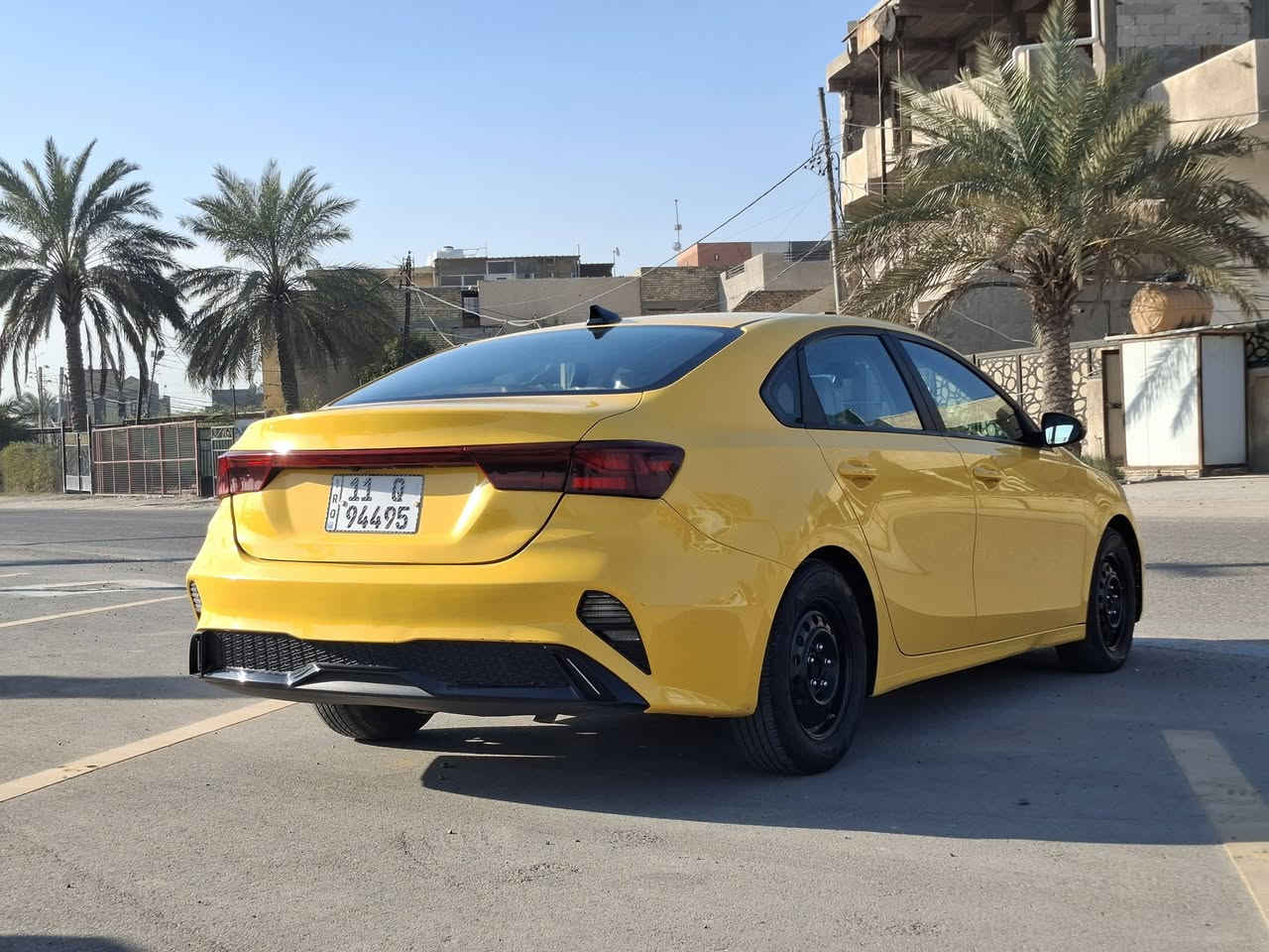 سلام عليكم كيا فورتي للبيع موديل 2023 رقم خصوصي بغداد لون اصفر  ماشيه 48000 الف ميل
السعر 15.500
مواصفات اشاير مري 
تحكم ستيرن 
رادار خلفي امامي 
داخل لون بيجي 
نضام كار بلي لاسلكي أندرويد اوتو
حادث موضح بالمنشور 
رقم هاتف ***********
