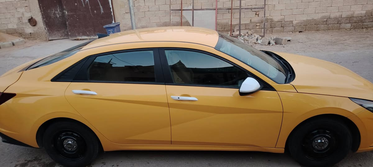 سياره النتر مديل 2022رقم بغداد جاهزه تخم تاير تبريد حداده مكينه 2000 فول مواصفات حساسات امام خلف ردرات قياده مصفره هيه وغرامات سعر 140 وبيه مجال ***********
