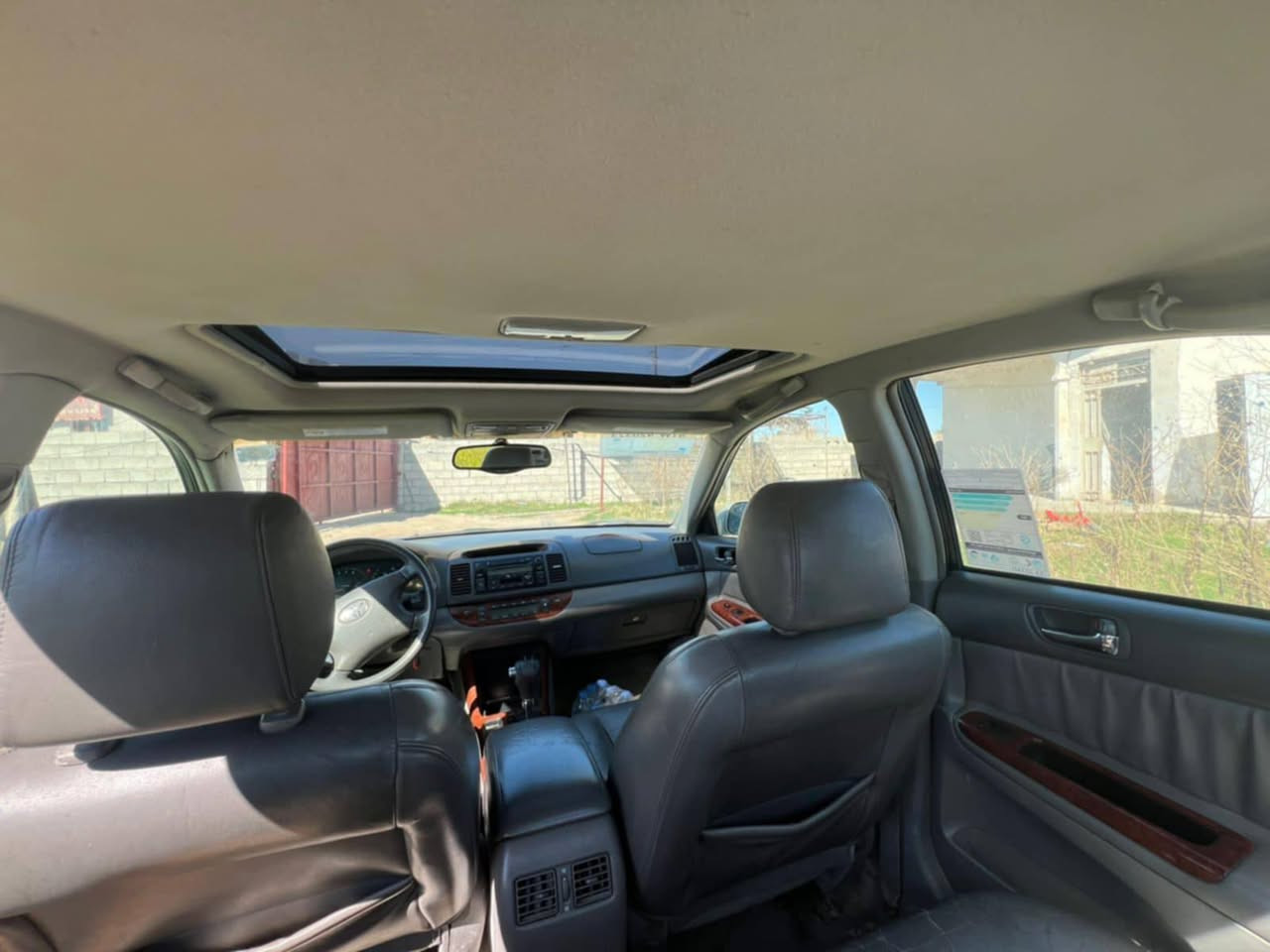 السلام عليكم ورحمة الله وبركاته 
للبيع كامري ادوات 2005 xsa امريكي كير محرك شرط محرك 6  تدفه تبريد شركه صدر امامي جديد خلفي ايعوزو قاعدة دبلات 

السياره شركه برغي ما مفتوح 

متومه رقم دولي 

السعر 43 وبيه مجال قليل 

مكان السياره صلاح الدين /العلم 

رقم صاحبهه ‏‪***********
