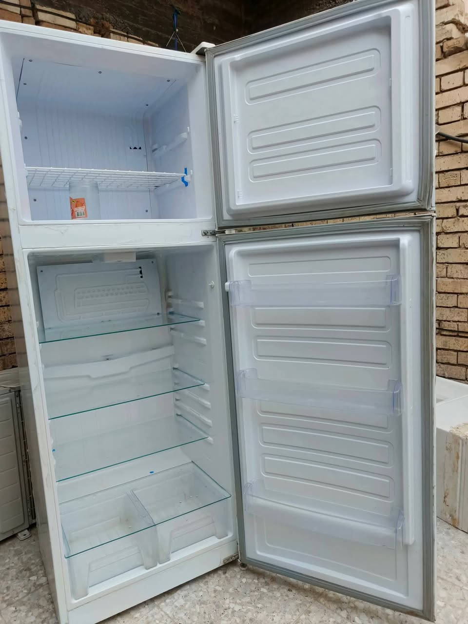 السلام عليكم ثلاجه حجم كبير بخار  أخت جديده بعدهه بجيسهه تجي تفحص وتأخذ ٢٢٥مكاني سبع البور


**إذا كنت صاحب هذا الإعلان وتريد حذفه لأي سبب، رجاءا أرسل رسالة إلى الدعم الفني**