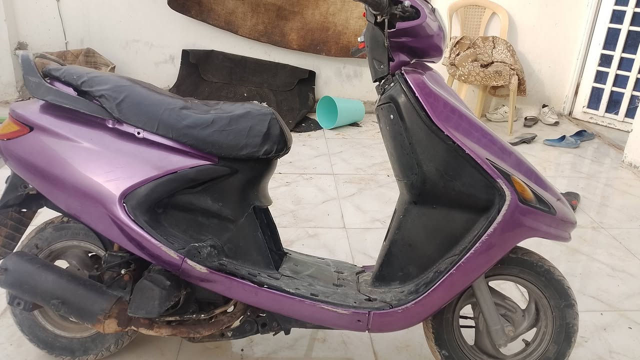 السلام عليكم درجة فراشه للببع جديد حاوي عايز باتري السعر 450وبيه مجال المكان النجف  مجمع بيتي الثاني قرب السلطان رقم الهاتف *********** واللي يريد باقي التفاصيل يجي خاص او واتساب
