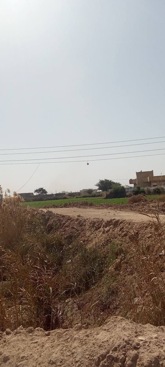 متوفر دوانم زراعيه شارع عرضه14متر ومي شتاء وصيف وكهرباء الدوانم قريب من الملعب الدولي مكان راقي وبي مستقبل  تريد دونم تريدقطع نص دونم هم اكو حسب الطلب وتساب ***********
