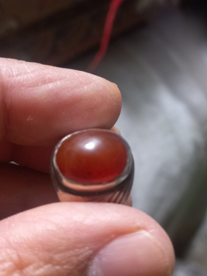 عقيق يماني قديم جراخة اليمن 
للبيع 
السعر  ١٠٠  الف


**إذا كنت صاحب هذا الإعلان وتريد حذفه لأي سبب، رجاءا أرسل رسالة إلى الدعم الفني**