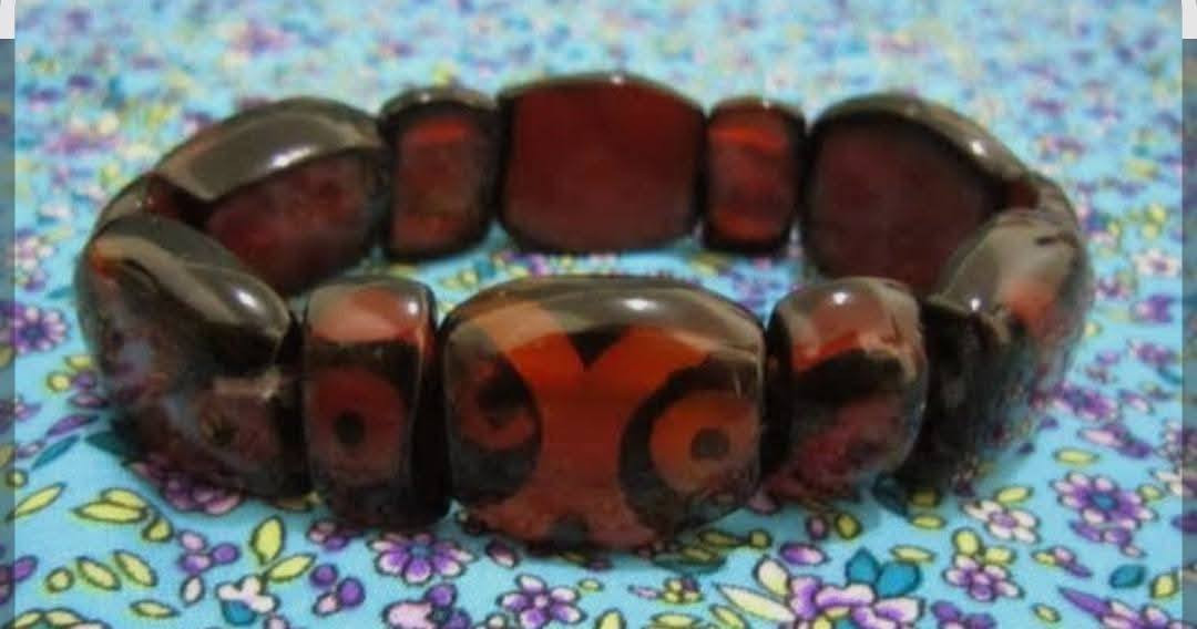 بريسلت من العقيق الطبيعي التبتي 
يُستخدم كإكسسوار عصري للجنسين أو كتميمة للحماية من الحسد  وجلب الحظ،  مصمماً على خيط مطاطي ليناسب مختلف المقاسات.


**إذا كنت صاحب هذا الإعلان وتريد حذفه لأي سبب، رجاءا أرسل رسالة إلى الدعم الفني**