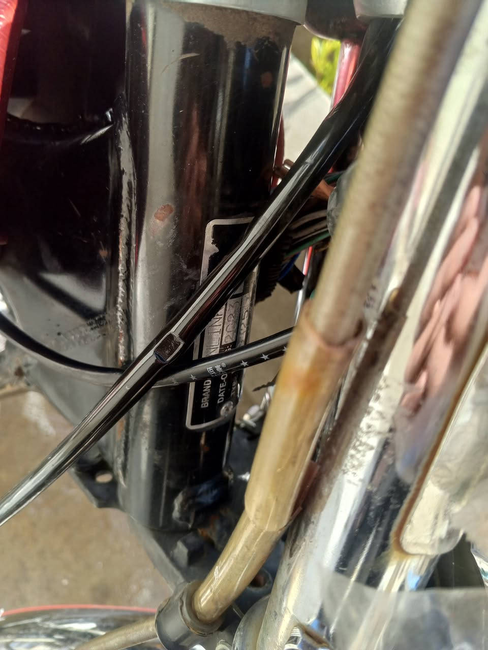 السلام عليكم دراجه ٢٣ فول نضافه وماتعبانه جدام العين محرك مامفتوح لاصرف لابخار صالنصه صوت السعر ٥٧٥ وبي مجال مكان كركوك للاستفسار ***********
