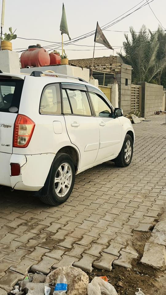 السلام عليكم 
تيكو للبيع السيارة احلا من الصور مال جناي تجي تفحص وتتأكد بتفسك
موديل 2013 رقم القادسيه كير كهربائي محرك 1800 كير محرك كفاله سياره جديده كير محرك صدر تخم تاير كله جديد مواصفات 
شاشه 
فتحه بلسقف
تحكم ستيرن 
 
السعر خاص
التواصل ***********
