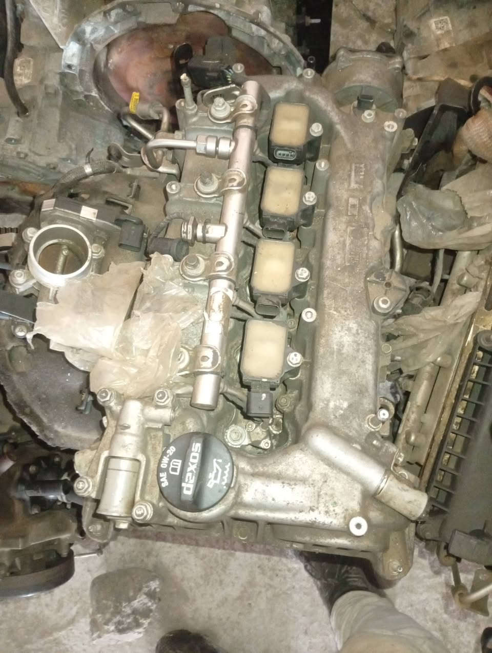 سلام عليكم هذا المحرك  للبيع مال وارد 
اجاني ويه المحركات انه ما اشتغل بل شفر 
بي ثلاجه وجويتر 
ونوزلات او مجاول 
او طاحونه 
3 بل كاور 
***********
