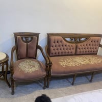 مكلف بالنشر تخم قنفات مصري. نظيف جداً. كامل مع ملحقاتة. متكون من 2 مقع...
