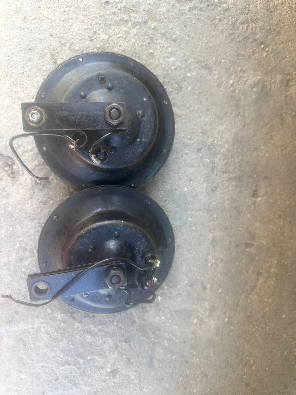 هورنات بوش الماني اصلي للبيع السعر 375 الاستفسار الاتصال ع رقمي ***********
