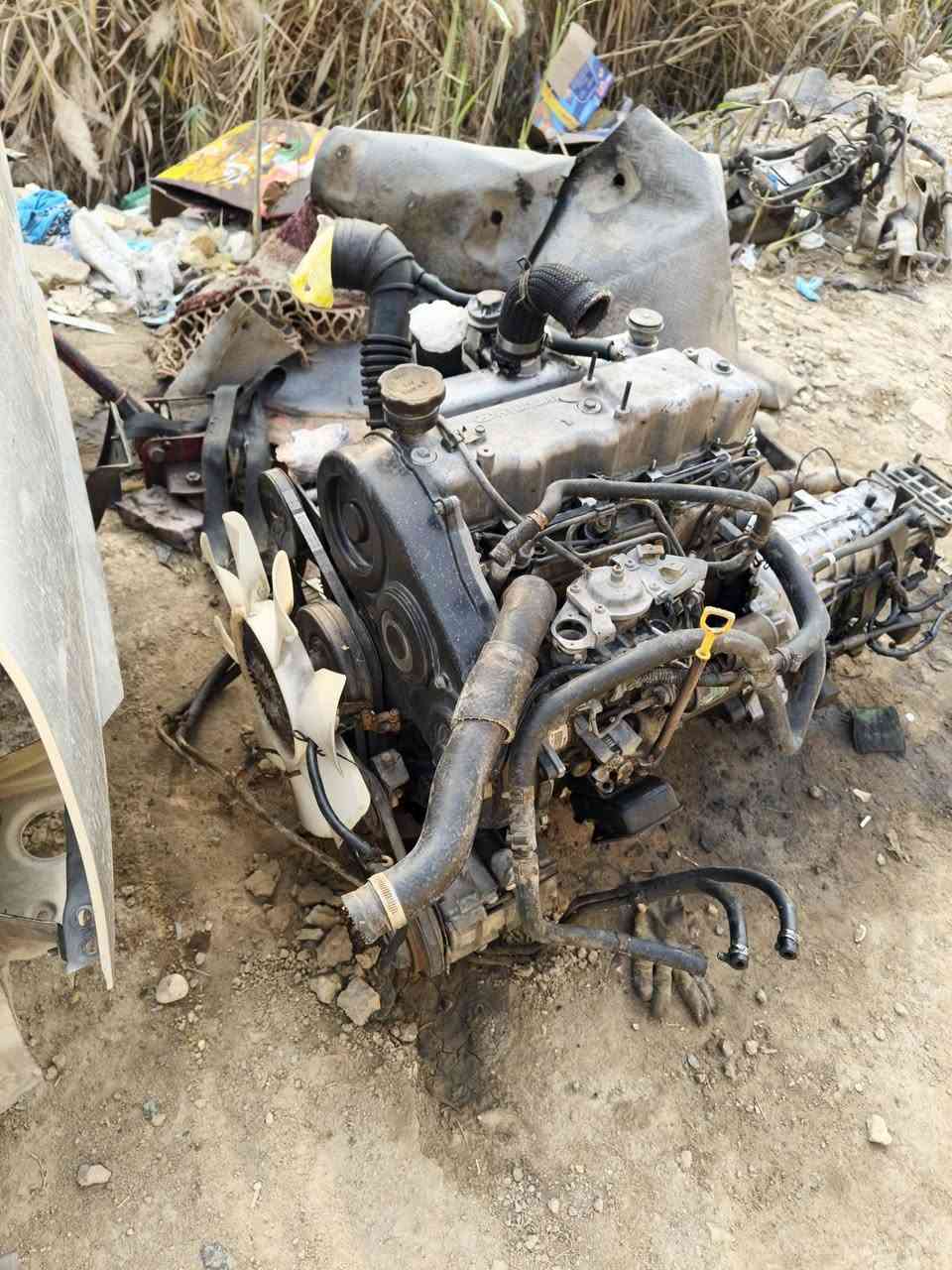 سلام عليكم غراض مال مفتوح مكينه مامفتوحه وضفيره مال 2000  للبيع والشراي بي خير ويدلل لحد يراسل على خاص اتصال عله ***********
