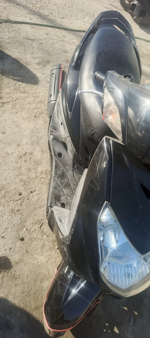 السلام عليكم
سكنس فحل كل نقص مابيه كهرباء كله شغل تاير خلفي جديد مكان بغداد البلديات سعر750وبيه مجال 
انتصال ***********
