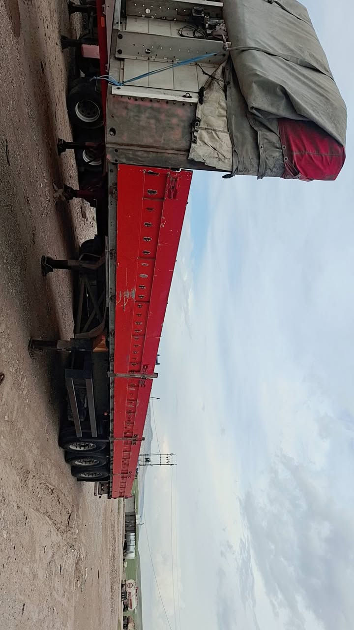 بسم الله الرحمن الرحيم 
النوع . عربانه شمتيز تاك تاير بالون دسك بريك دسك خارجي . دنكيل رفاع جوانب متحريكه 
موديل  2012 
عربانه مكفول من كسر فطر .  اصبيرات جادر صناديق جاهز
طخم تاير جاهز لل شغل 
رقم دهوك تحويل مباشر سنويه واحد 
السعر . ، 78 معا مجال 
عنوان معرض هوار . طريق دهوك موصل جمبور عميريه
***********
***********
