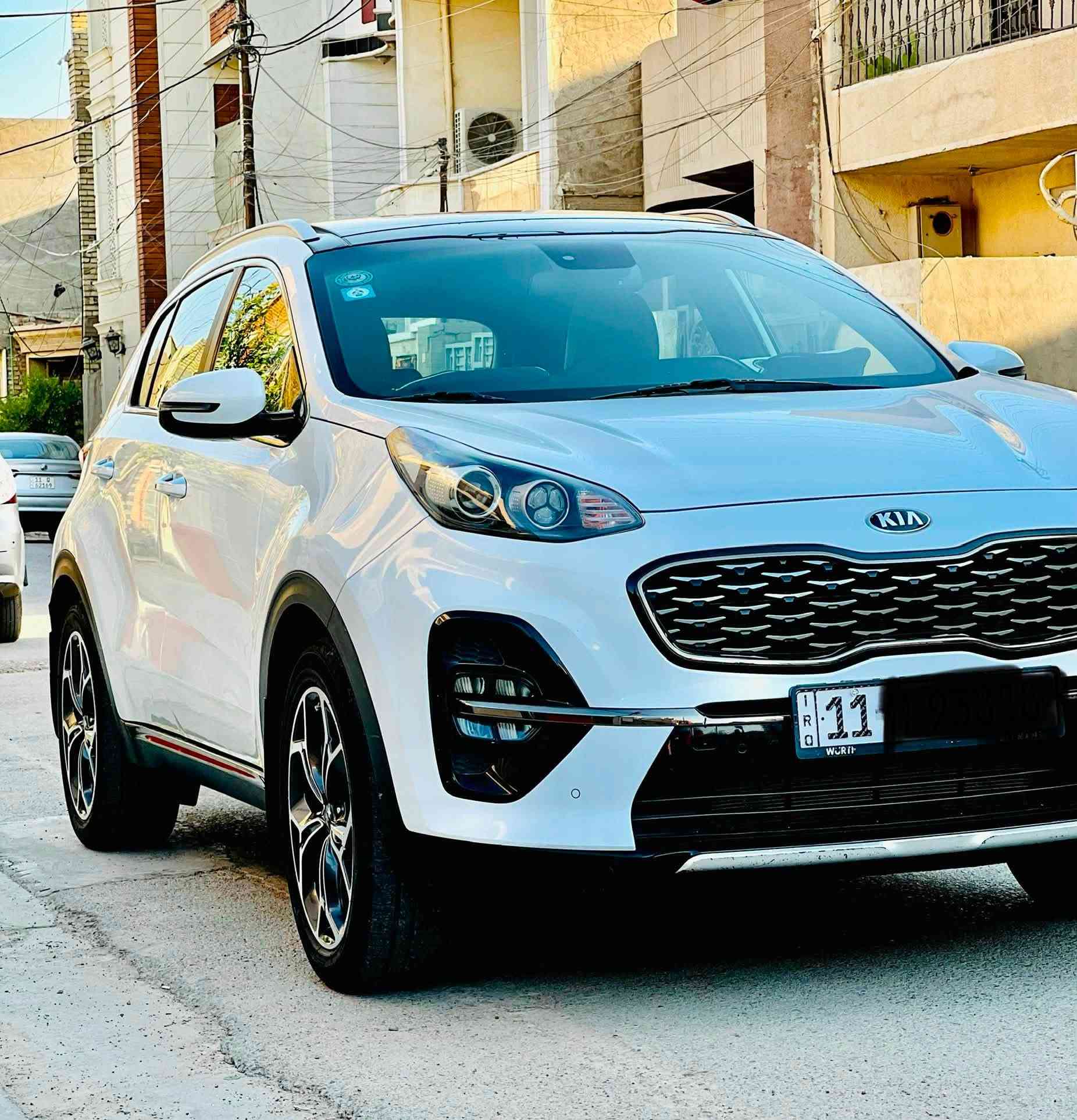 سلام عليكم
سبورتج جيتي لاين 2019 شكل ال20

كفاله من صبغ وتبديل  بارد بسيط 

بنوراما 

ماشيه 86  حقيقي 

بصمه تشغيل 

هاند بريك بصمه 

شاشه قياس 

تحكمات ستيرن

شفتات ستيرن 

جلد + كهرباء 

خمسه ويل كب 

كير مكينه صدر كهربائيات كلها كفاله 

تخم تاير جديد 

سياره نظيفه 

الاستفسار 

***********

السعر 196$  وبيه مجال بسيط
