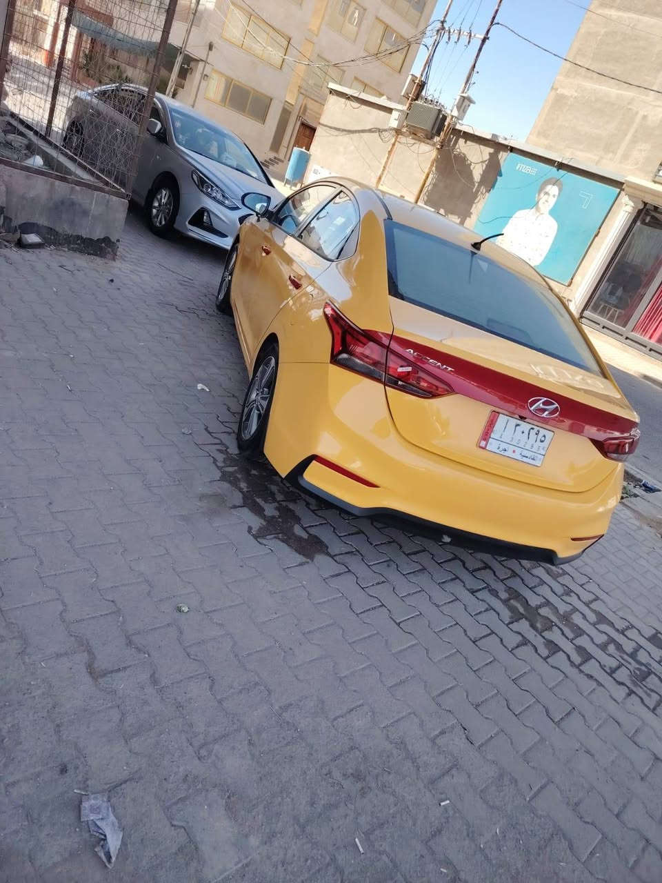 السلام عليكم سياره اكسنت حره  موديل 2019وارد امريكي كير ي تي 6نمره مكينه 1600سياره بيه جمالغ أمامي فقط باقي مكفول عنوان السماوه رقم‏‪‪0780 187 9153‬‬‏
