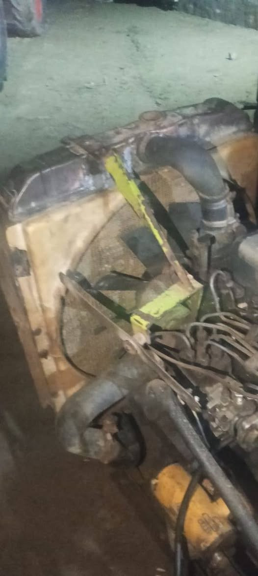 محرك بيركز ابو التفاحه مشروط مع راديتر وسلف وداينمه كامل كل غراضه جاهزه ***********
***********
