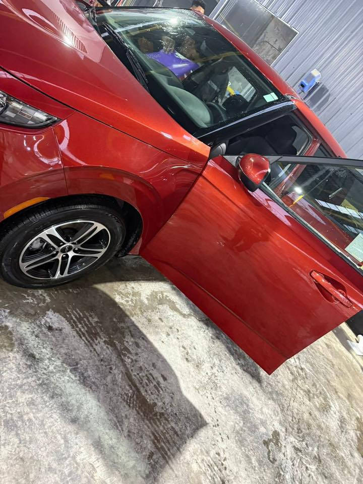 السلام عليكم 
صول ٢٠٢٤ بدون حادث مكفوله كلين بحالة الزيرو بدون لوحات السياره بدون شخط ماشيه ٣٠ الف  مواصفات
مكينة ٢٠٠٠ دوش
تحكم ستيرن 
مانع انزلاق 
ترحيب
توقف ذاتي 
وباقي المواصفات معروفه 
للاستفسار الاتصال 
***********
