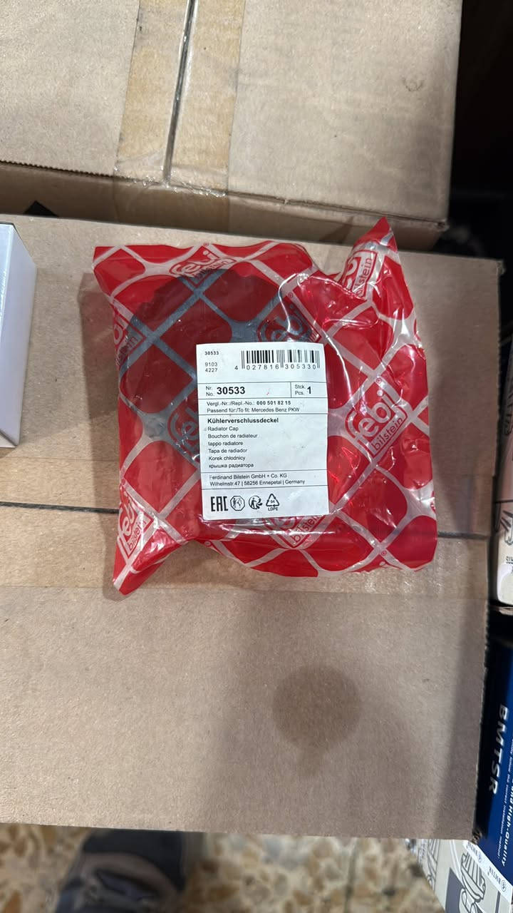 قطع غيار مرسيدس حديث للحجز والاستفسار راسلني وتساب ***********
