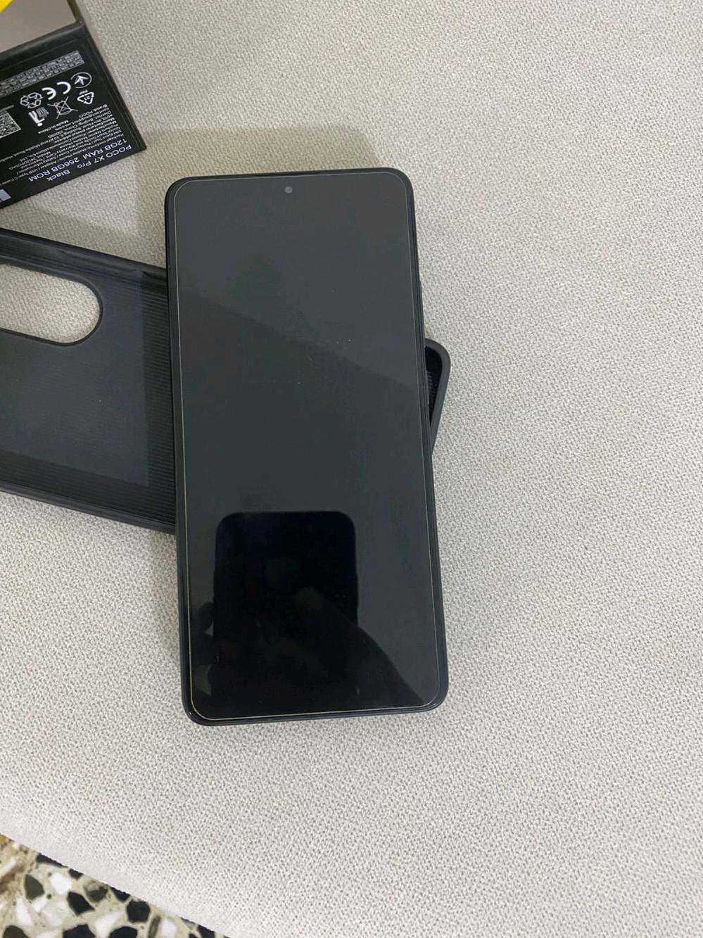 السلام عليكم poco X7 pro 
ذاكرة 256 البطارية والنظافة كدامك السعر 320