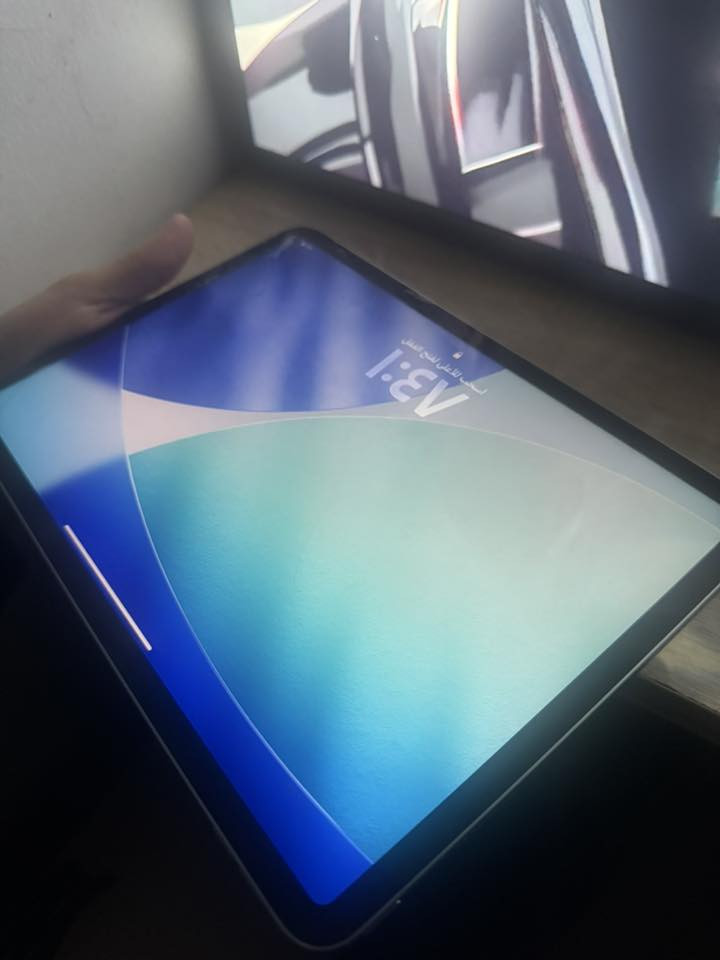 ايباد 11M2
ذاكره 256 
بطاريه 88
بي كسر شاشه بس ماله دخل يل حساس قطعه نضيفه شاشه ملمسها حلو تواصل خاص


**إذا كنت صاحب هذا الإعلان وتريد حذفه لأي سبب، رجاءا أرسل رسالة إلى الدعم الفني**