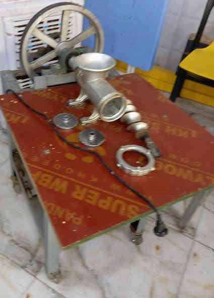 أغراض محل ماكولات للبيع في كربلاء مجمع السلام مقابل علوة الحر للتواصل ***********
