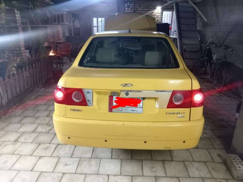 السلام عليكم سياره كوين للبيع
مجفته جديد قبل يومين 

رقم  واسط.  مشروع واطني

ضربات فقط بل احمر 

سعر 20 ورقه وبيه مجال

سيارة نضيفه 

العنوان بغداد. الشعب. حي بساتين  خلف جامع المرتضئ

الرقم *********** واتساب فقط
