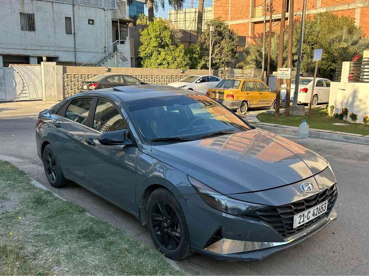 مواصفات لمتد 1/1 
اعلى فئة ميحتاجلهة شرح للمواصفات 
ماشية ٥٥ الف مايل 
بنيد صبغ بامريكا + باب عكس السايق هنا بالعراق 
وبيهة قطعتين كلير من امريكا فقط 
بدون اي نقص جاهزة من كل النواحي 
سعرها ١٣٥ ورقة وبي مجال الشراي يجي وسهلة 
السيارة باسمي و مكاني بغداد الكرخ 
*********** بغداد, العراق
