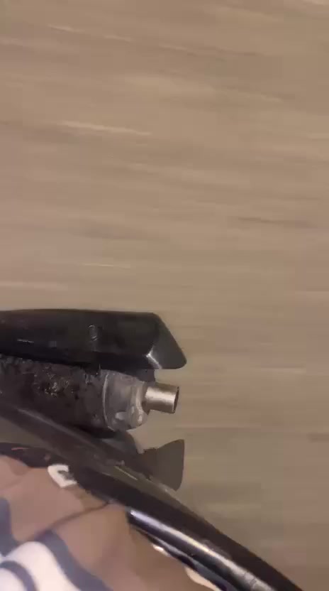 السلام عليكم ماكس عدله نضيفه شوفة عينك كلها ختم واحد مامفتوحه تجي وتفحص تخم كلجات البارحه بدلتهن هندر واحد الدراجه شغل وطلع بيها نقوصات باتري وعقل  يشهد الله تاخذها وماذب عليها ربع بس ع ذني النقوصات وتبدل عقل تنطيك شلعه ومعدل . اكزوزFM. ولمحرك بعده بحاله الوكاله والدراجه ابد مامتعوبه ضاله بالبيت ودهن كل 15 يوم ابدله دهن امزويل ولدراجه مداريها سعرها 700 وبيها مجال ولياخذها شايف خيرها 🫶🏻مكاني بصره كرمت علي رقمي واتساب ***********
